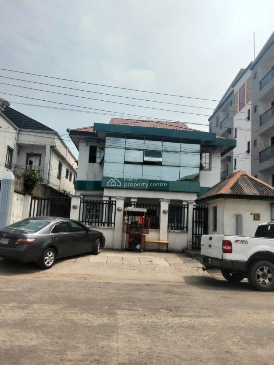 6 Bedroom Office Space with a Two Bedroom Chalet Bq, Queens Drive, Alagomeji, Yaba, Lagos, Office Space for Rent