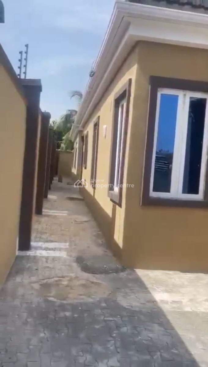 Luxury 2 Units of 2 Bedroom Flat and 2 Units of Room @&palor Selfcon, Tinumola Osogbo, Osogbo, Osun, Block of Flats for Sale