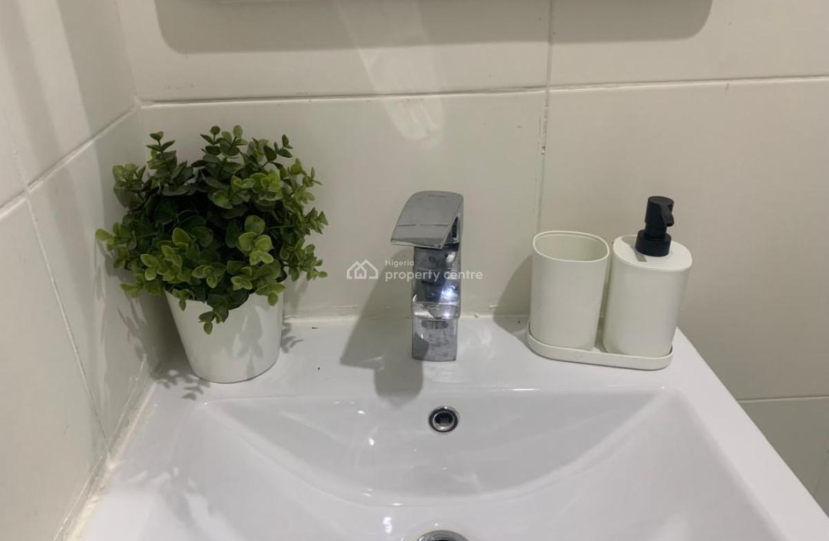 Luxury 2 Bedroom with Excellent Facilities, River Park Estate, Lugbe District, Abuja, Flat / Apartment Short Let