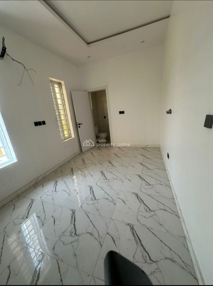 Standard Upstairs Bedroom in a Shared Apartment, Idado, Lekki, Lagos, Self Contain (single Rooms) for Rent