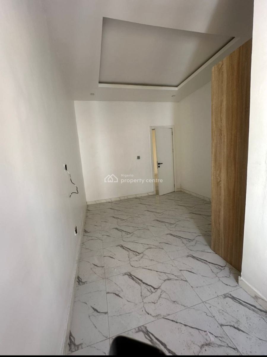 Standard Upstairs Bedroom in a Shared Apartment, Idado, Lekki, Lagos, Self Contain (single Rooms) for Rent