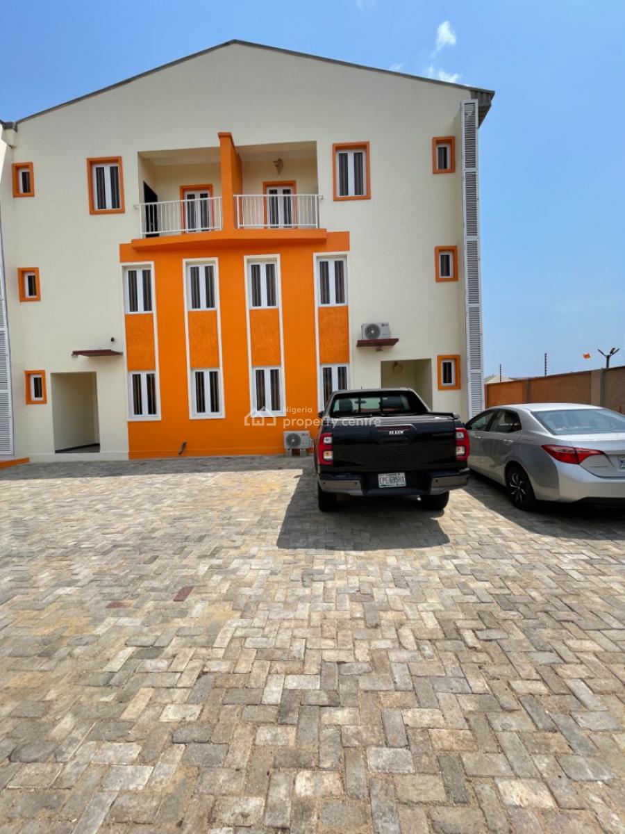 Spaciously Built 4 Bedrooms Terraced Duplex with Bq, Yaba, Lagos, Terraced Duplex for Sale