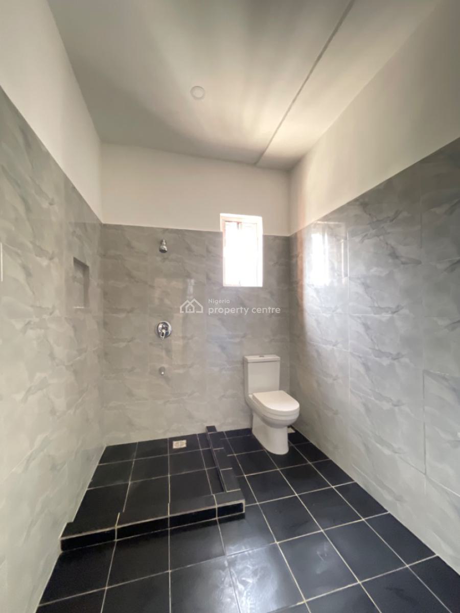 Spaciously Built 4 Bedrooms Terraced Duplex with Bq, Yaba, Lagos, Terraced Duplex for Sale