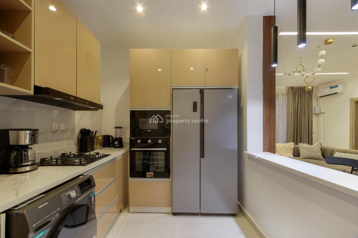 Luxury 2 Bedroom Apartment with Housekeeping and Gym, City View and Ensuite Rooms, Lekki, Lagos, Flat / Apartment Short Let