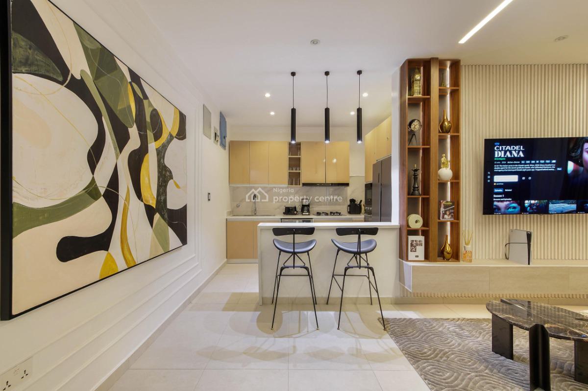 Luxury 2 Bedroom Apartment with Housekeeping and Gym, City View and Ensuite Rooms, Lekki, Lagos, Flat / Apartment Short Let