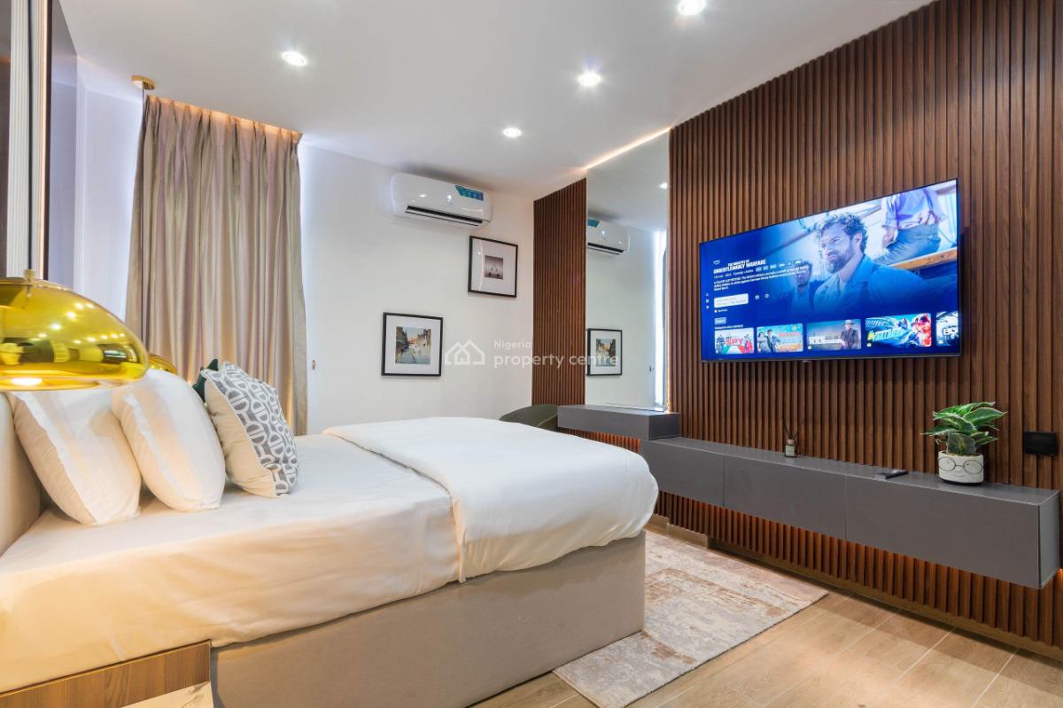 Luxury 2 Bedroom Apartment with Housekeeping and Gym, City View and Ensuite Rooms, Lekki, Lagos, Flat / Apartment Short Let