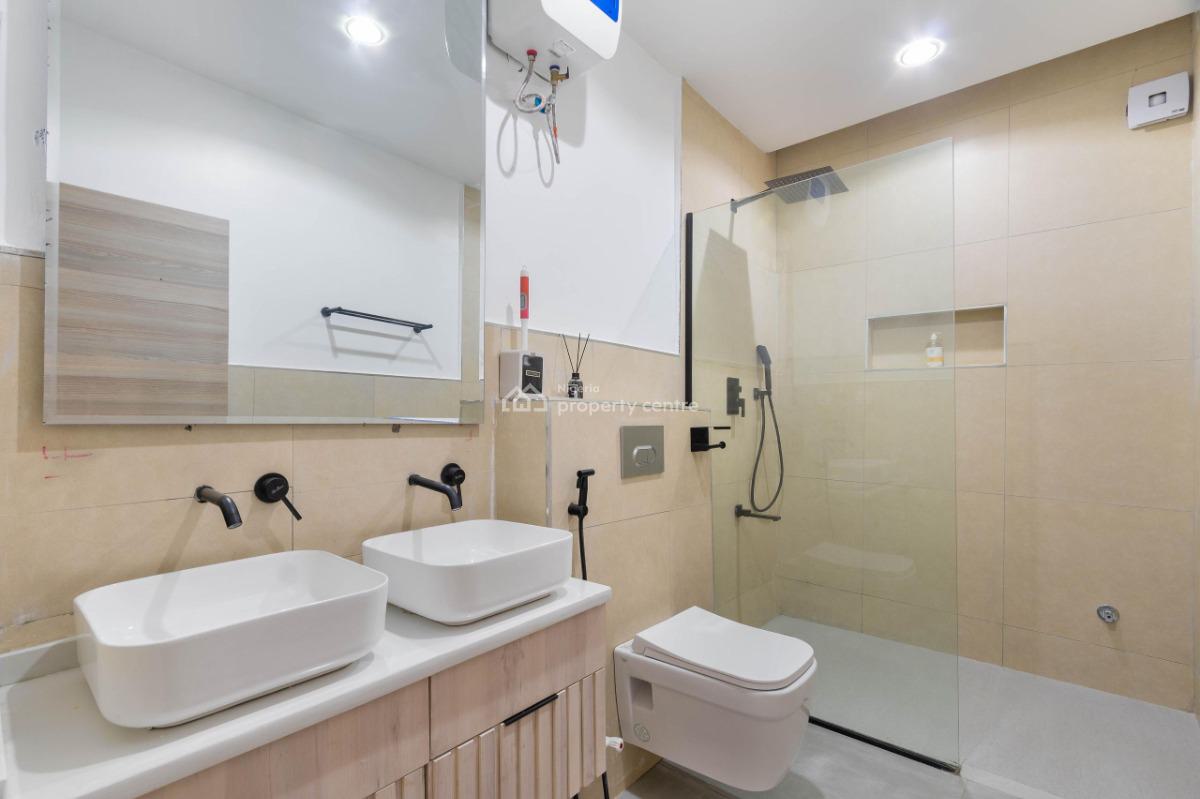 Luxury 2 Bedroom Apartment with Housekeeping and Gym, City View and Ensuite Rooms, Lekki, Lagos, Flat / Apartment Short Let