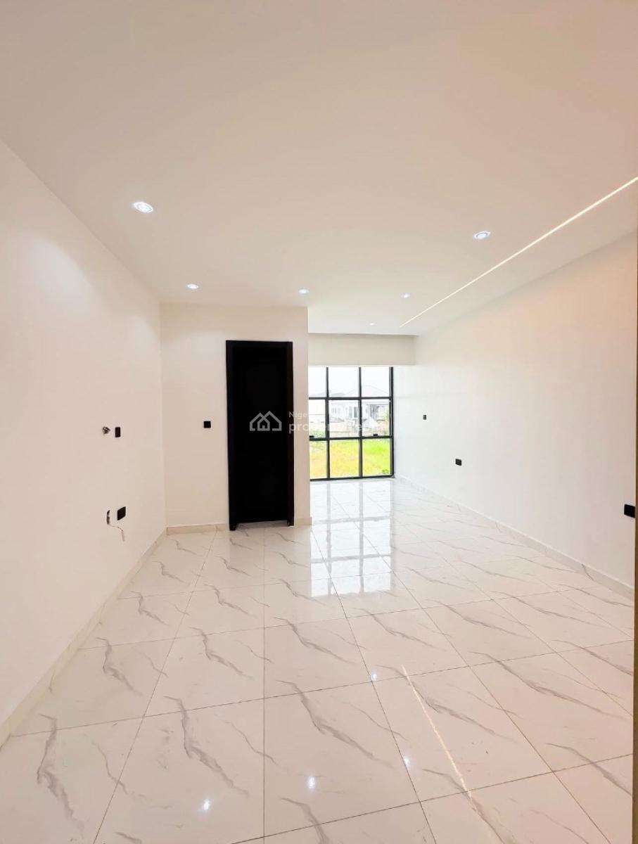 Contemporary Designed 5 Bedroom Fully Detached Penthouse, Sangotedo, Ajah, Lagos, Detached Duplex for Sale