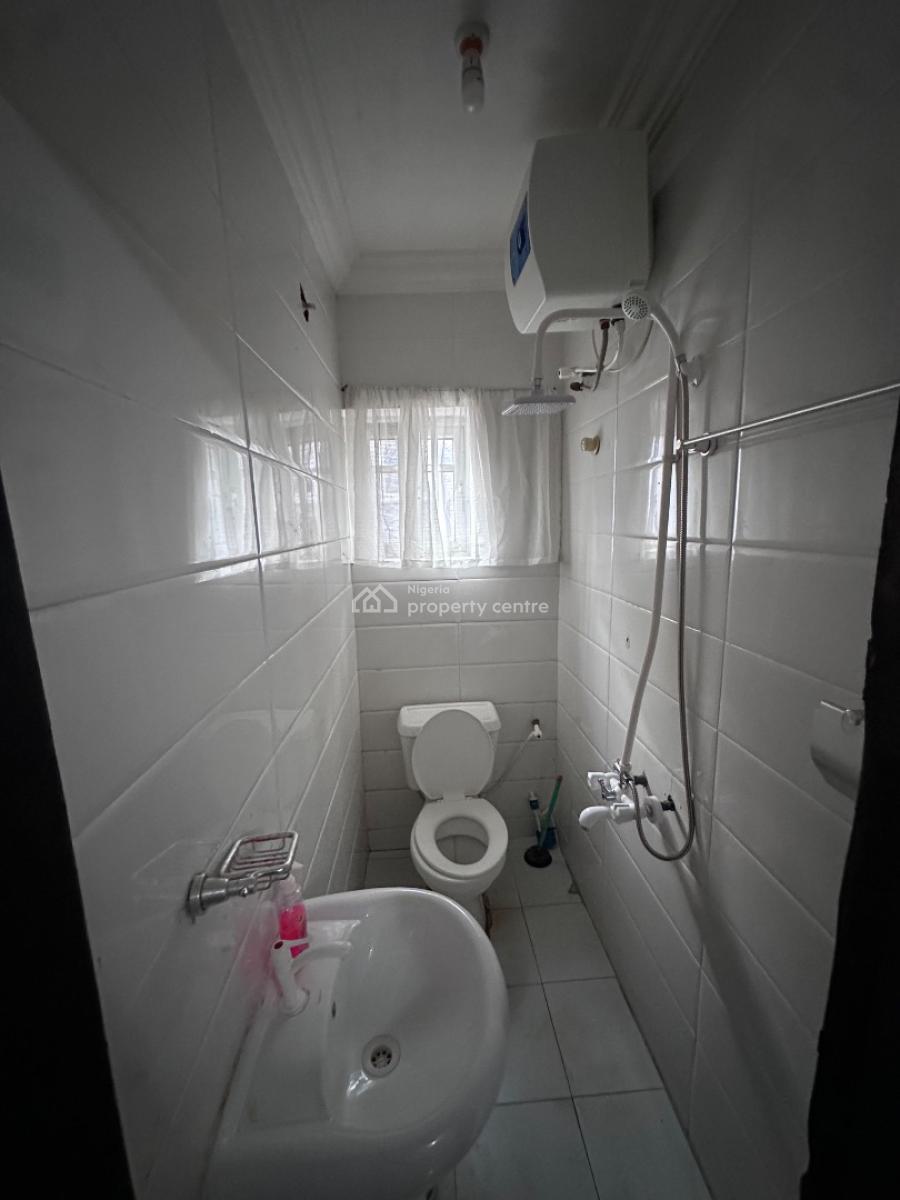 Spacious Furnished Apartment Upstairs, Whitesand Beach Estate, Ologolo, Lekki, Lagos, Flat / Apartment for Rent