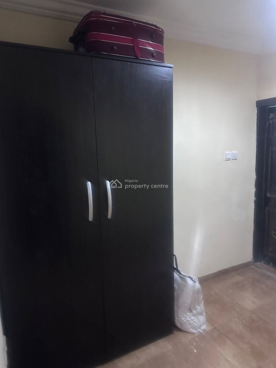 Spacious Furnished Apartment Upstairs, Whitesand Beach Estate, Ologolo, Lekki, Lagos, Flat / Apartment for Rent
