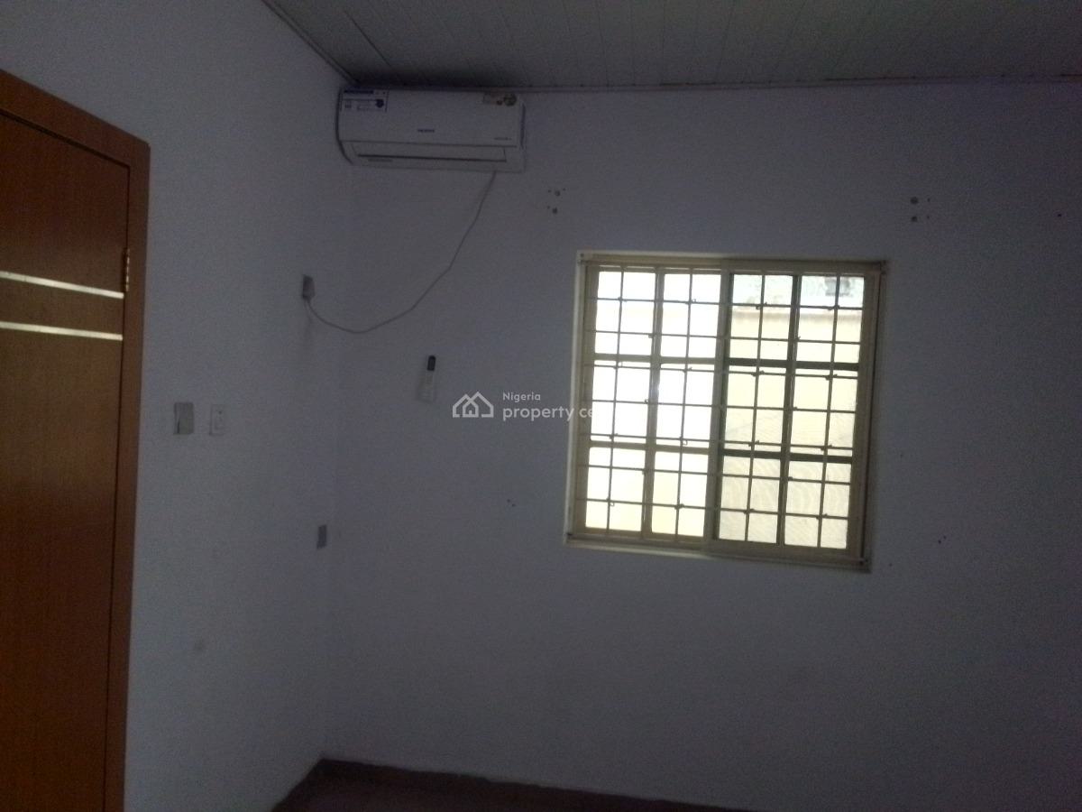 Spacious Luxury 3 Bedroom Flat with Excellent Features, Muniru Estate, Ogombo, Ajah, Lagos, Flat / Apartment for Rent