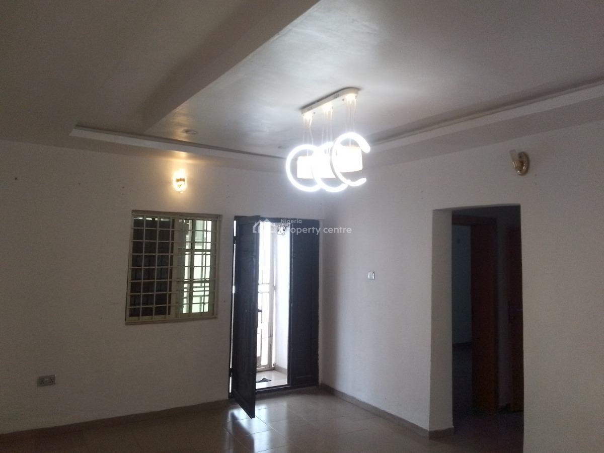 Spacious Luxury 3 Bedroom Flat with Excellent Features, Muniru Estate, Ogombo, Ajah, Lagos, Flat / Apartment for Rent