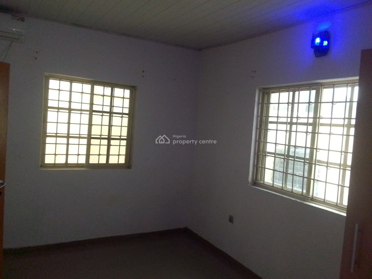 Spacious Luxury 3 Bedroom Flat with Excellent Features, Muniru Estate, Ogombo, Ajah, Lagos, Flat / Apartment for Rent
