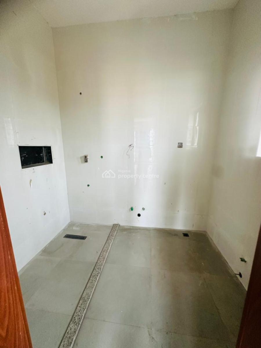 Contemporary 4 Bedroom Maisonette in a Call to Access Estate, Maryland, Lagos, Flat / Apartment for Sale