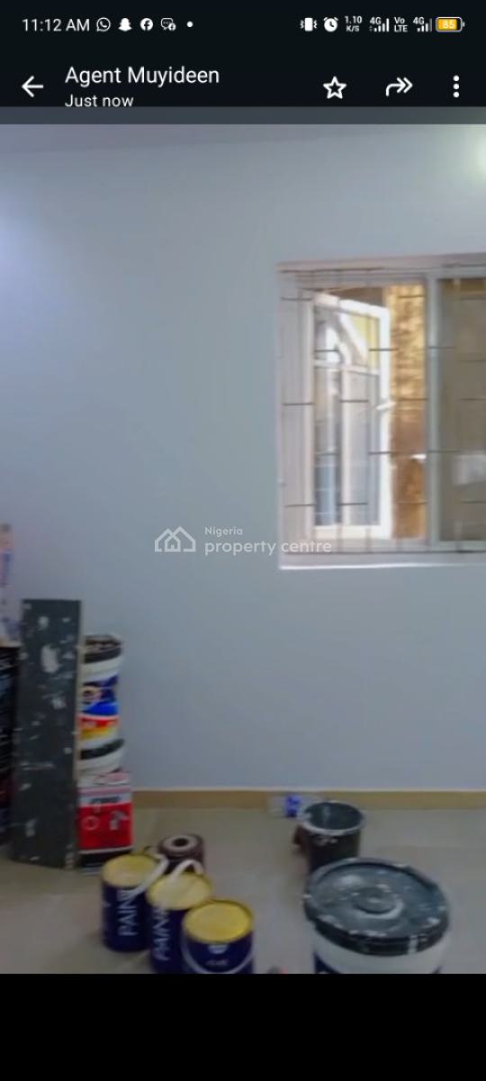 Property: Newly Renovated Two (2) Bedroom Ground Floor Flat. L, Secure Estate, Surulere, Lagos, Flat / Apartment for Rent