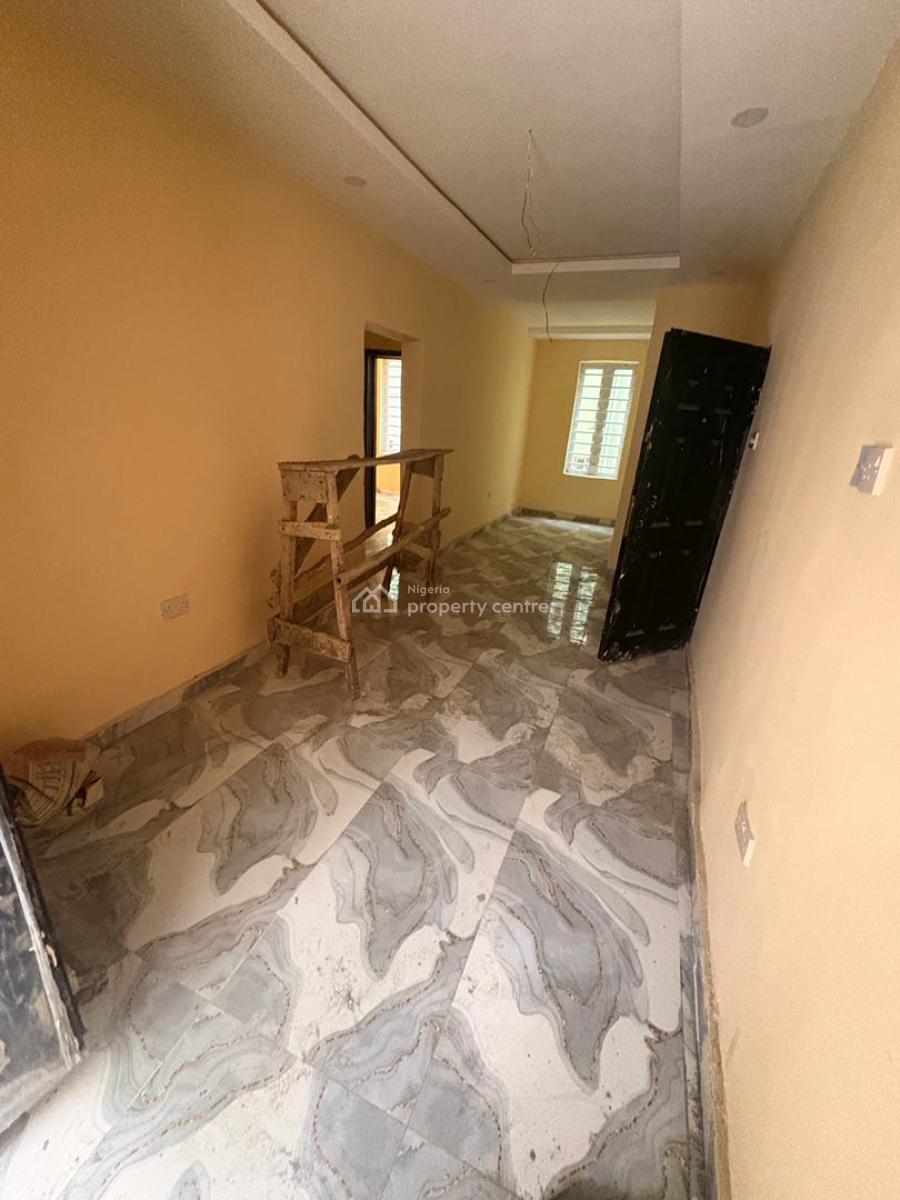 2bedroom in a Serene Environment, Alagomeji Yaba Lagos, Alagomeji, Yaba, Lagos, Flat / Apartment for Rent