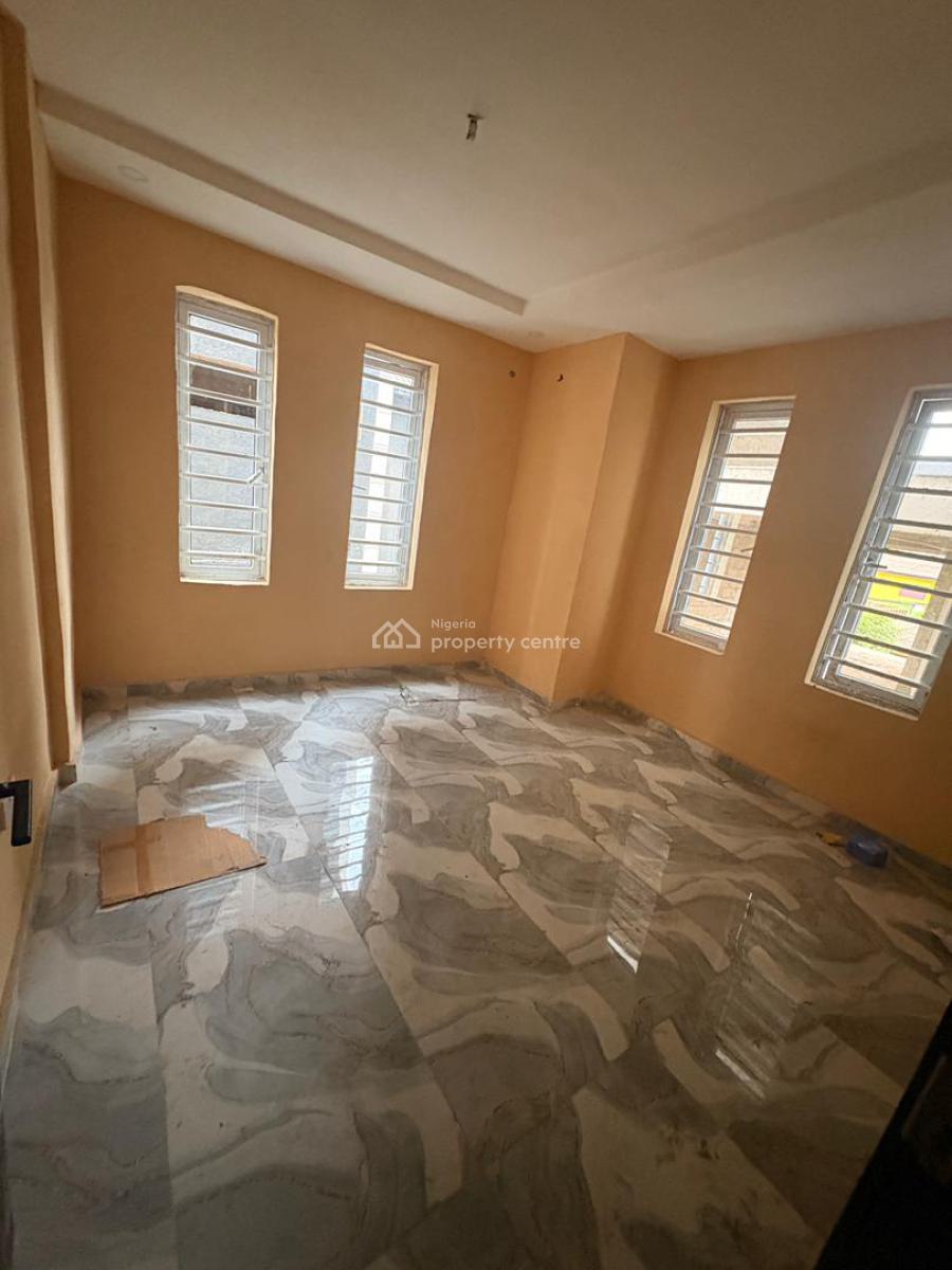 2bedroom in a Serene Environment, Alagomeji Yaba Lagos, Alagomeji, Yaba, Lagos, Flat / Apartment for Rent