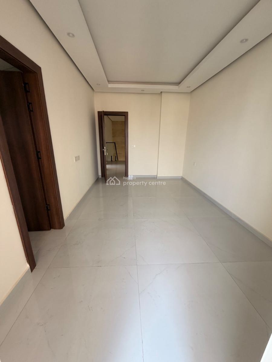 4 Bedroom Maisonette Penthouse Flat with Bq, Victoria Island (vi), Lagos, Flat / Apartment for Sale