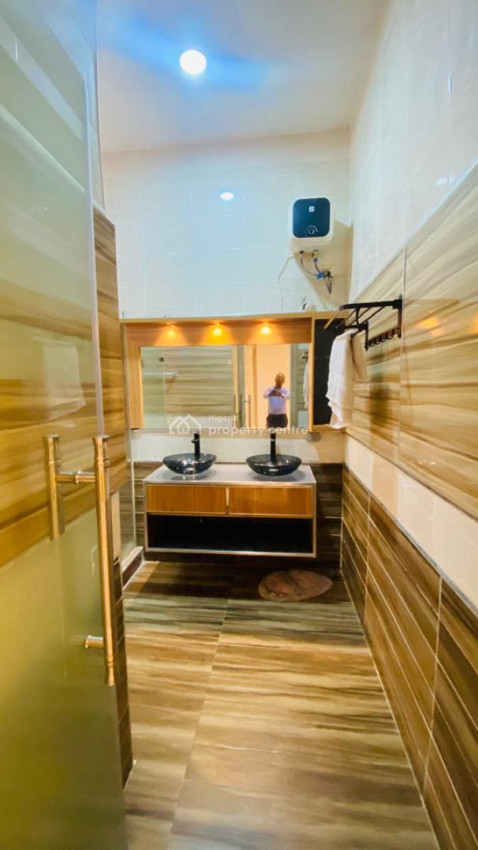 Executive 2 Bedrooms Furnished Apartment, Lekki, Lagos, Flat / Apartment for Rent