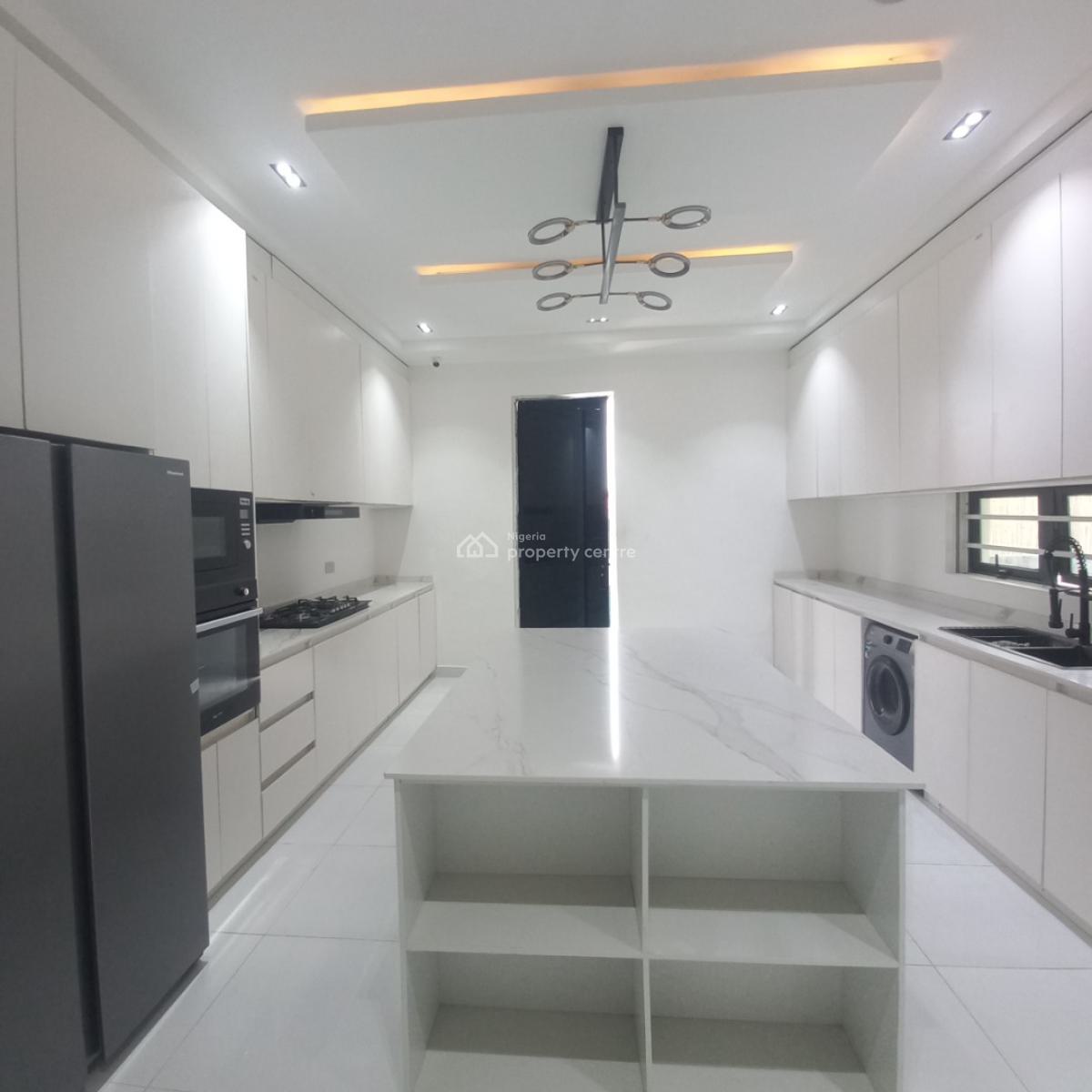 Distress 5 Bedroom Detached Duplex with Pool, Bq on 400sqm, Chevron Toll Gate,orchid Road, Lekki, Lagos, Detached Duplex for Sale