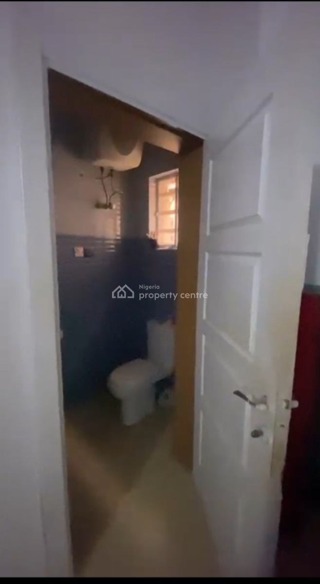 a Room in a Shared Apartment Upstairs Sharing Only Kitchen, Southlake Home Estate Ugochukwu Oji Off Spg Ologolo, Lekki, Lagos, Self Contain (single Rooms) for Rent