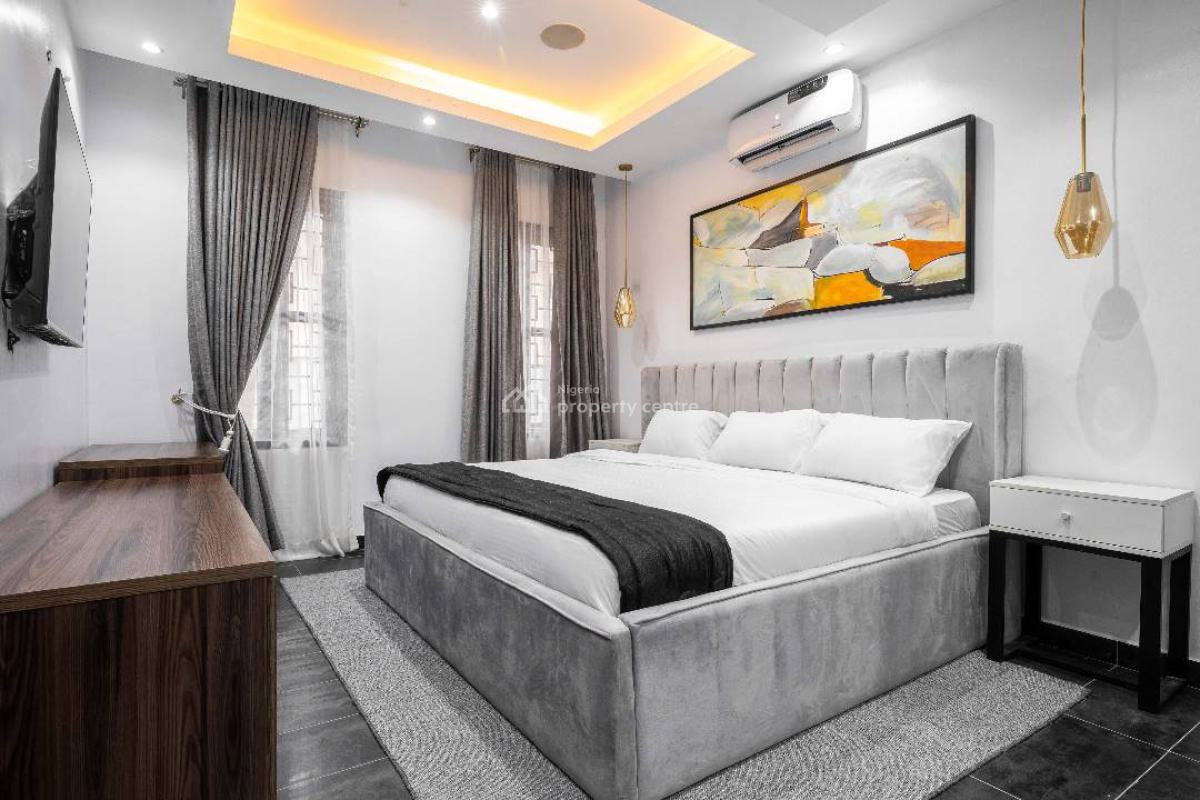 Good Serviced 2 Bedroom Apartment, Lekki Phase 1, Lekki, Lagos, Flat / Apartment Short Let