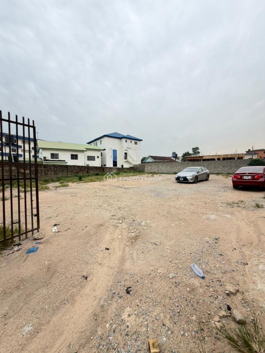 a Dry Land Measuring 700sqm in a Strategic Location at Ikeja (prime Lo, Ikeja, Lagos, Mixed-use Land for Sale