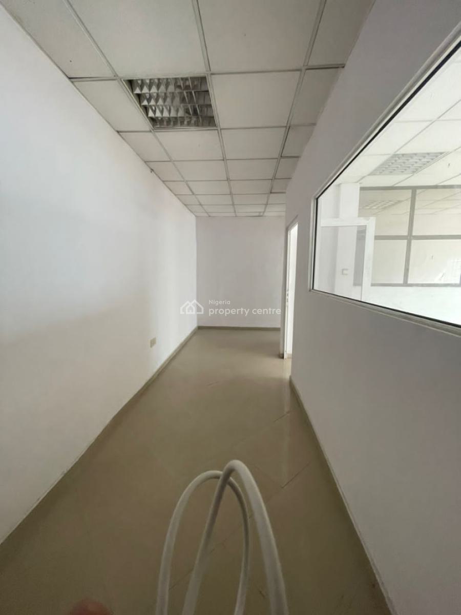 100sqm Office Space on The Ground, Victoria Island (vi), Lagos, Office Space for Rent