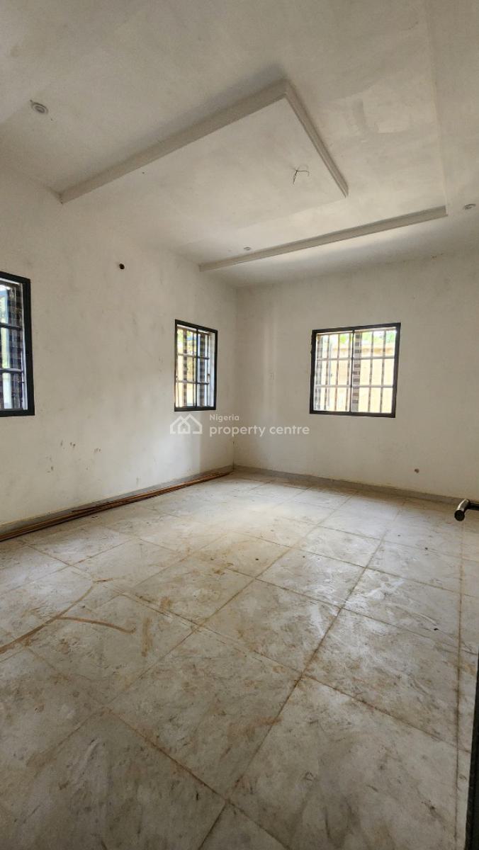 Brand New Standard Four (4) Units of Two (2) Bedrooms Flat, Off Oron Road, Uyo, Akwa Ibom, Block of Flats for Sale