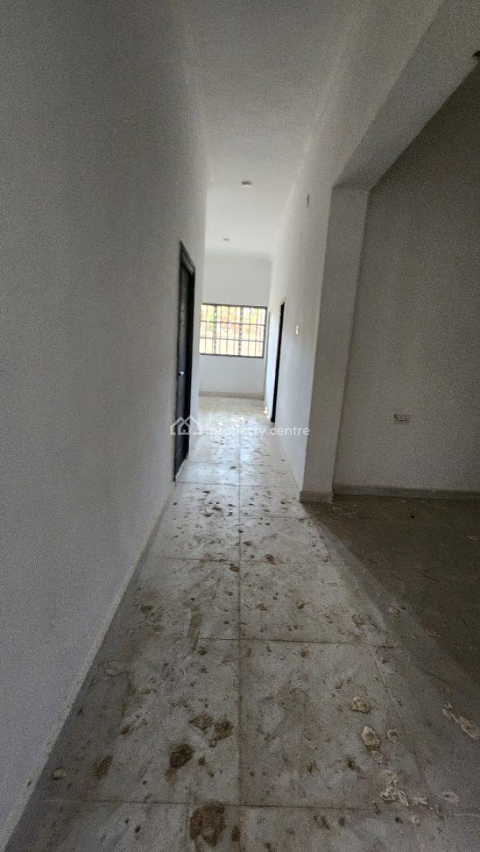 Brand New Standard Four (4) Units of Two (2) Bedrooms Flat, Off Oron Road, Uyo, Akwa Ibom, Block of Flats for Sale