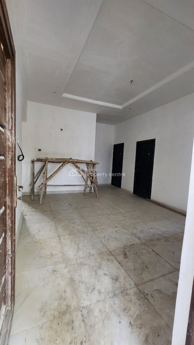 Brand New Standard Four (4) Units of Two (2) Bedrooms Flat, Off Oron Road, Uyo, Akwa Ibom, Block of Flats for Sale