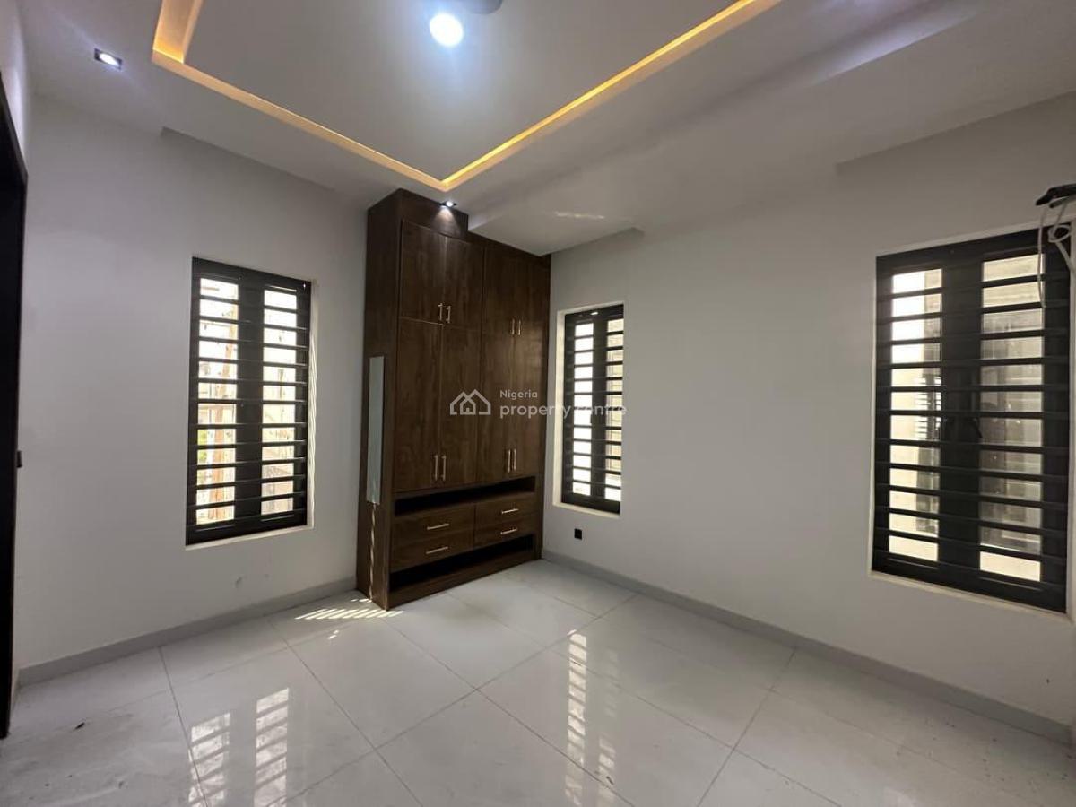 5 Bedroom Fully Detached House with Bq in Lekki, Ikota, Lekki, Lagos, Detached Duplex for Sale