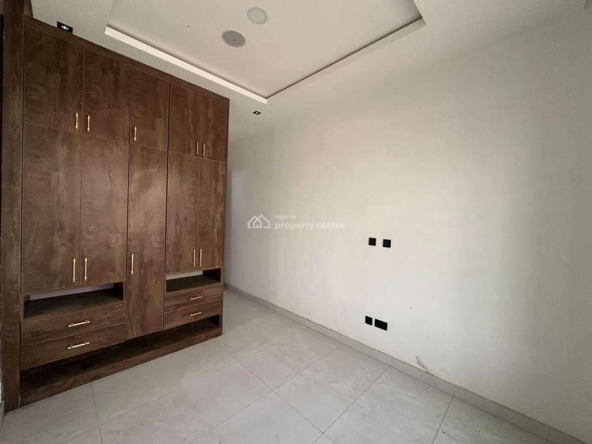 5 Bedroom Fully Detached House with Bq in Lekki, Ikota, Lekki, Lagos, Detached Duplex for Sale