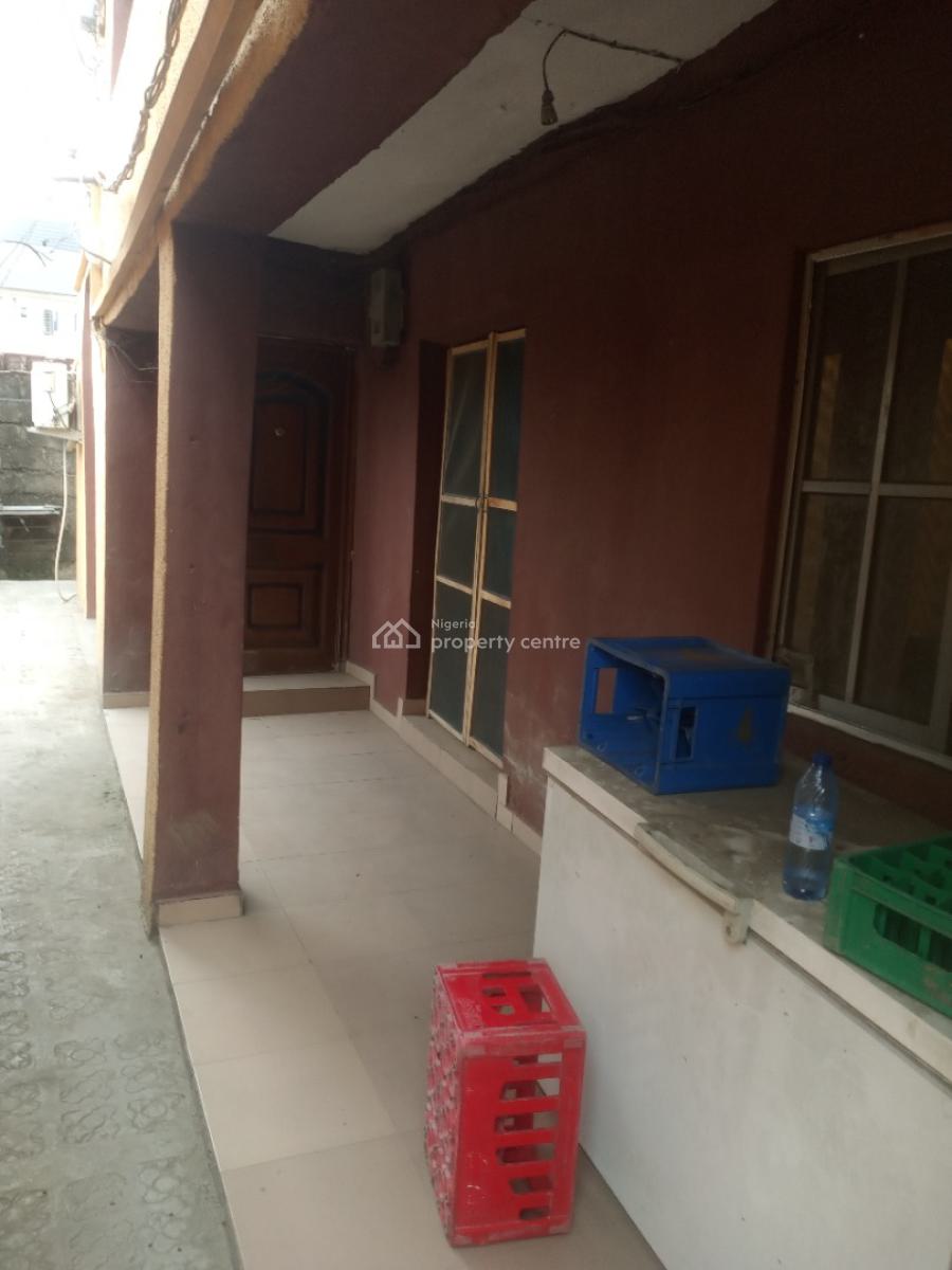 2bedroom, Off Adetola Aguda, Aguda, Surulere, Lagos, Flat / Apartment for Rent