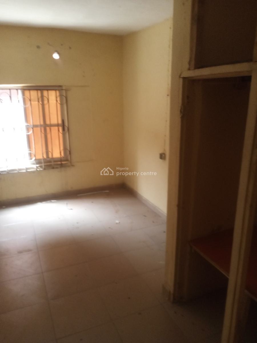 2bedroom, Off Adetola Aguda, Aguda, Surulere, Lagos, Flat / Apartment for Rent