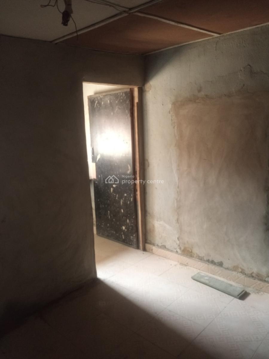 Room Self, Off Adetola, Aguda, Surulere, Lagos, Self Contain (single Rooms) for Rent