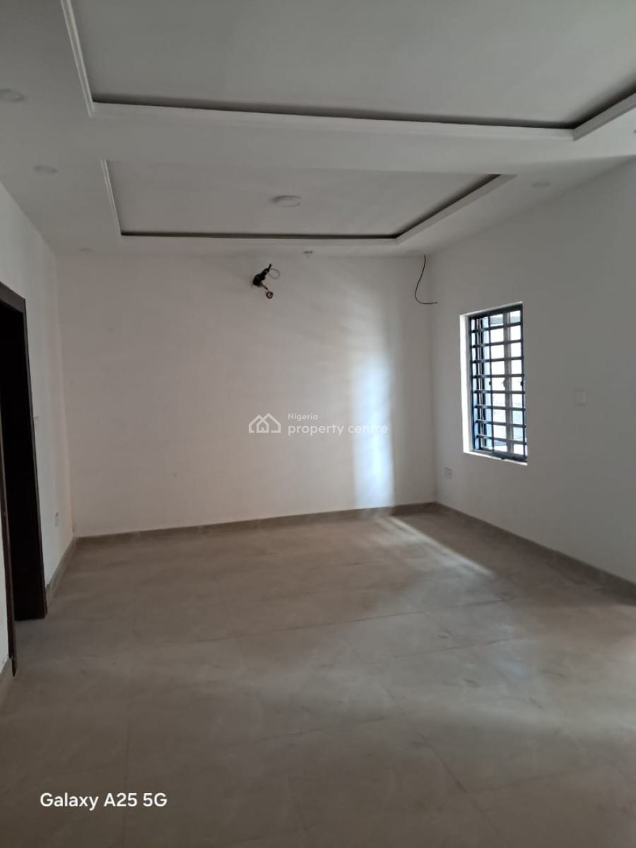 Tastefully Finished Built 3bedrooms Apartment  + B.q, Off Mobolaji Bank Anthony Way, Ikeja, Lagos, Flat / Apartment for Sale