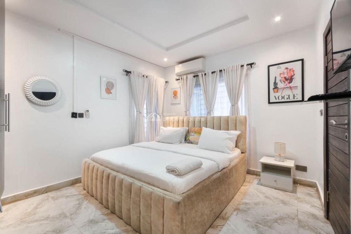 3 Bedroom Apartment with a Snooker Board, Ps5, Tennis Court and More, Lsdpc Estate, Freedom Way, Lekki Phase 1, Lekki, Lagos, Flat / Apartment Short Let