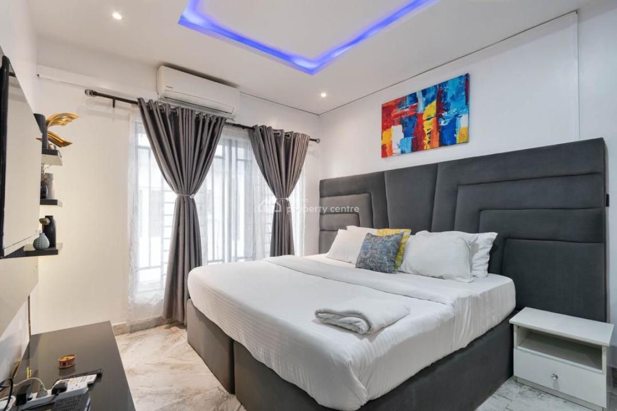 3 Bedroom Apartment with a Snooker Board, Ps5, Tennis Court and More, Lsdpc Estate, Freedom Way, Lekki Phase 1, Lekki, Lagos, Flat / Apartment Short Let