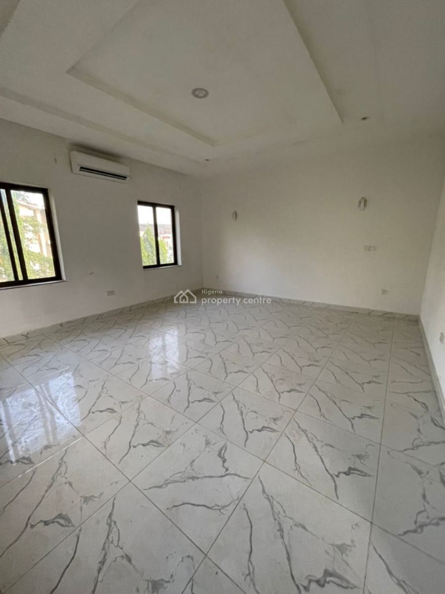 Luxurious 3bedroom Apartment with Bq, Guzape District, Abuja, Block of Flats for Sale