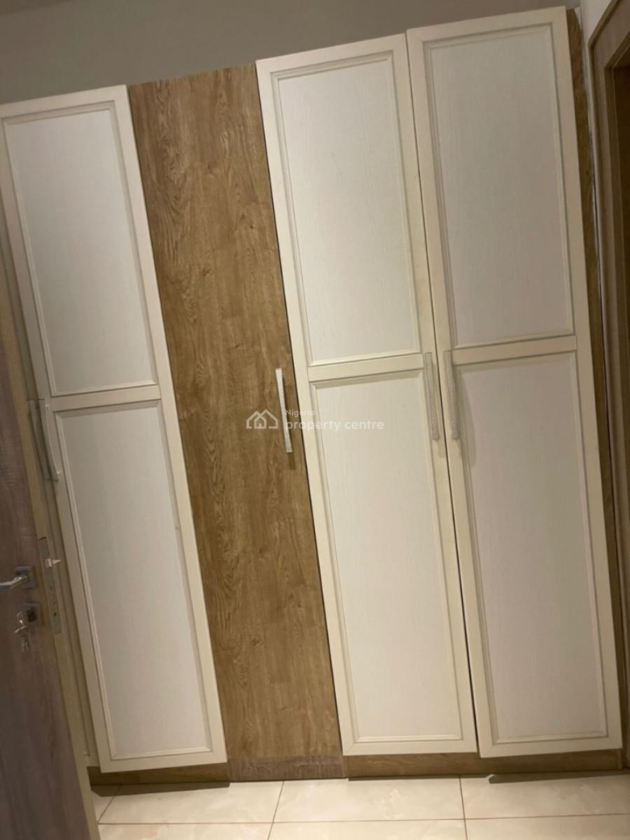 Luxurious 3bedroom Apartment with Bq, Guzape District, Abuja, Block of Flats for Sale