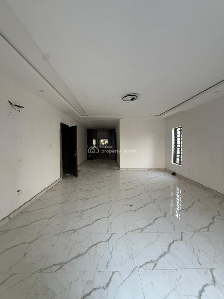 4 Bedroom Semi Detached Duplex with a Room Bq, Kolapo Ishola Gra, Akobo, Ibadan, Oyo, Semi-detached Duplex for Sale