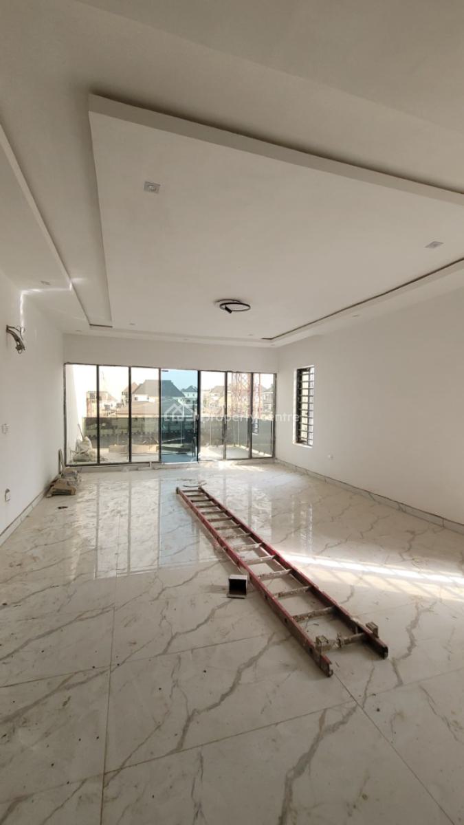 4 Bedroom Semi Detached Duplex with a Room Bq, Kolapo Ishola Gra, Akobo, Ibadan, Oyo, Semi-detached Duplex for Sale