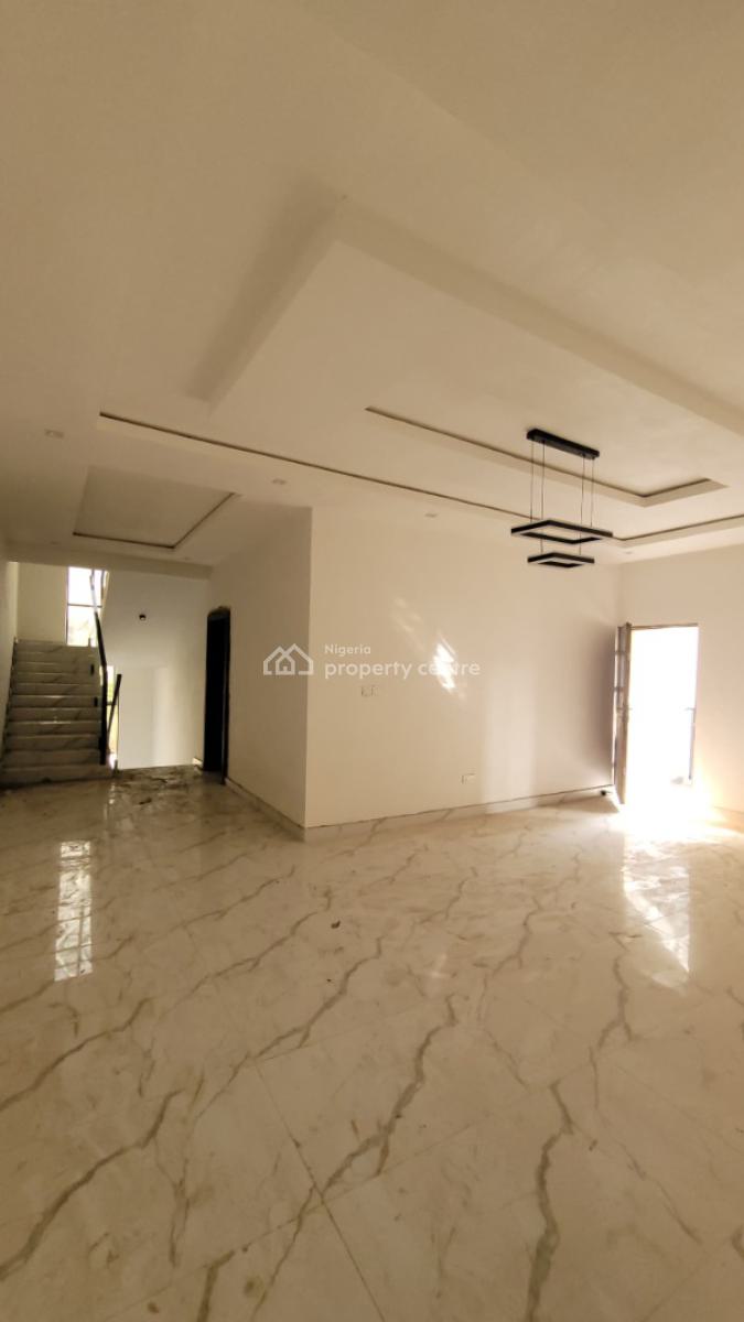 4 Bedroom Semi Detached Duplex with a Room Bq, Kolapo Ishola Gra, Akobo, Ibadan, Oyo, Semi-detached Duplex for Sale