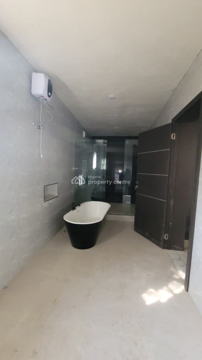 4 Bedroom Semi Detached Duplex with a Room Bq, Kolapo Ishola Gra, Akobo, Ibadan, Oyo, Semi-detached Duplex for Sale