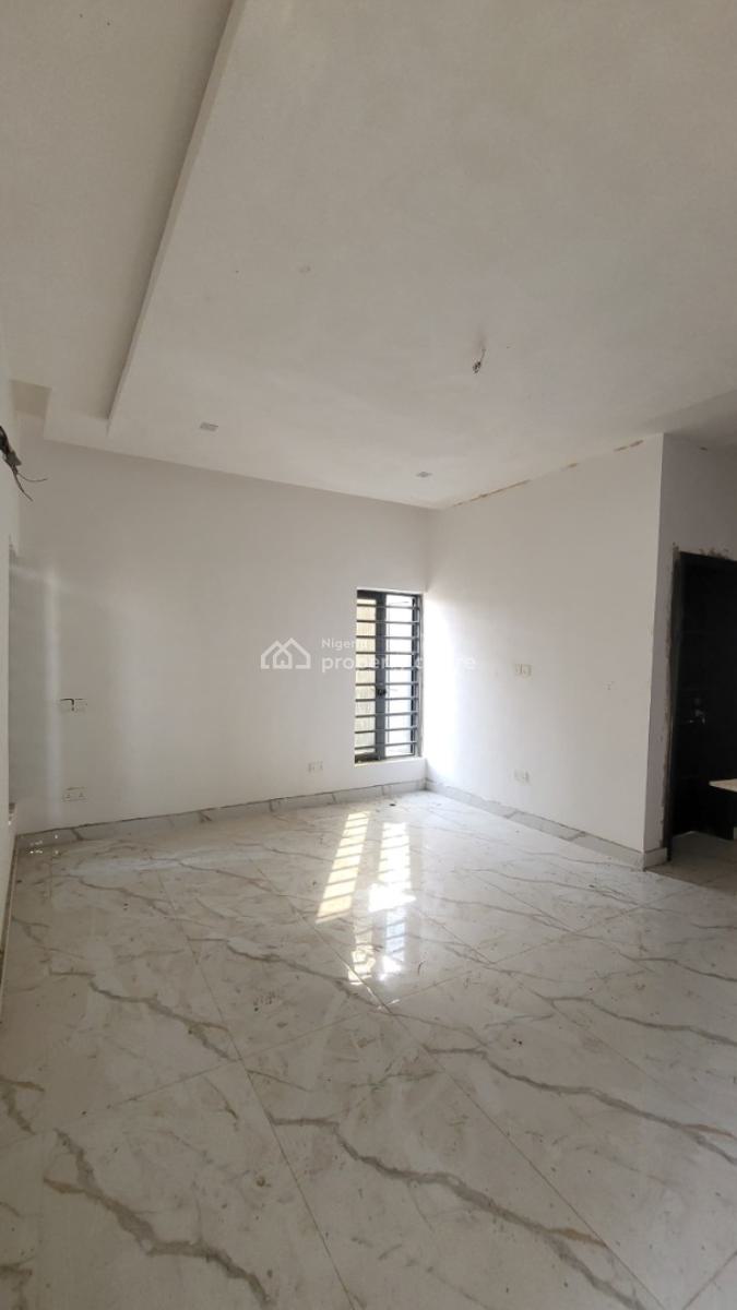 4 Bedroom Semi Detached Duplex with a Room Bq, Kolapo Ishola Gra, Akobo, Ibadan, Oyo, Semi-detached Duplex for Sale