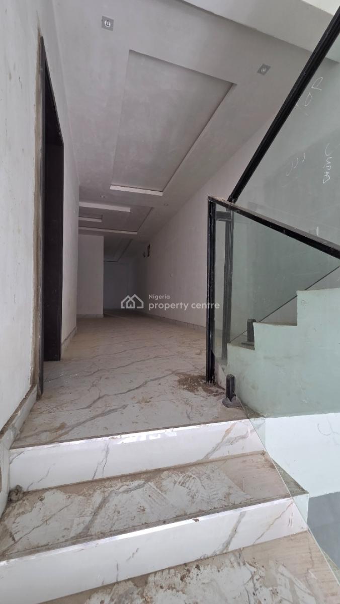 4 Bedroom Semi Detached Duplex with a Room Bq, Kolapo Ishola Gra, Akobo, Ibadan, Oyo, Semi-detached Duplex for Sale