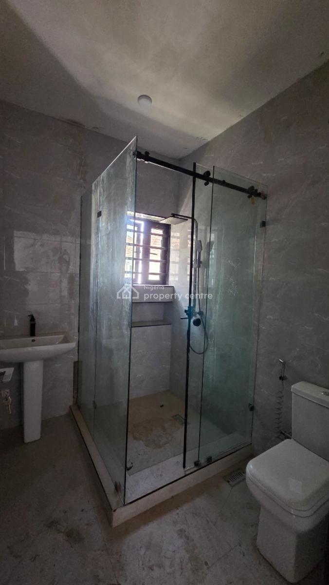 4 Bedroom Semi Detached Duplex with a Room Bq, Kolapo Ishola Gra, Akobo, Ibadan, Oyo, Semi-detached Duplex for Sale