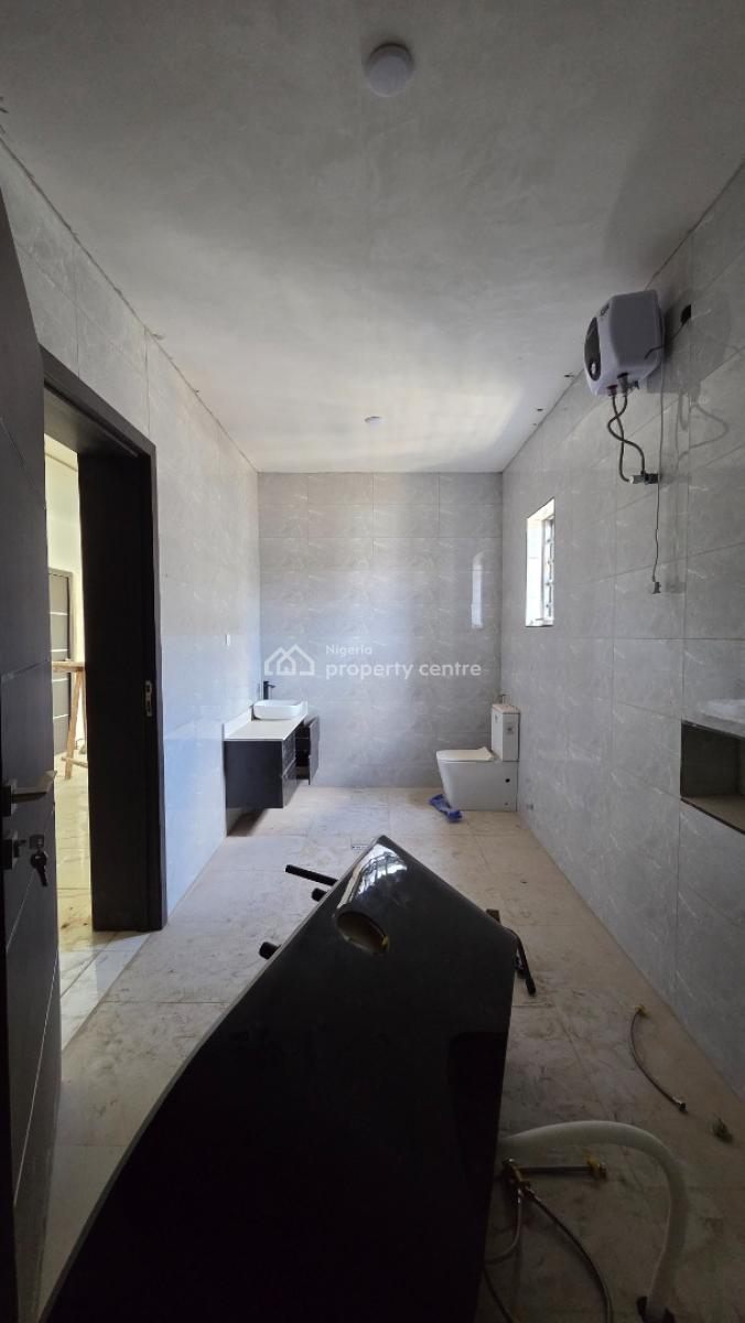 4 Bedroom Semi Detached Duplex with a Room Bq, Kolapo Ishola Gra, Akobo, Ibadan, Oyo, Semi-detached Duplex for Sale