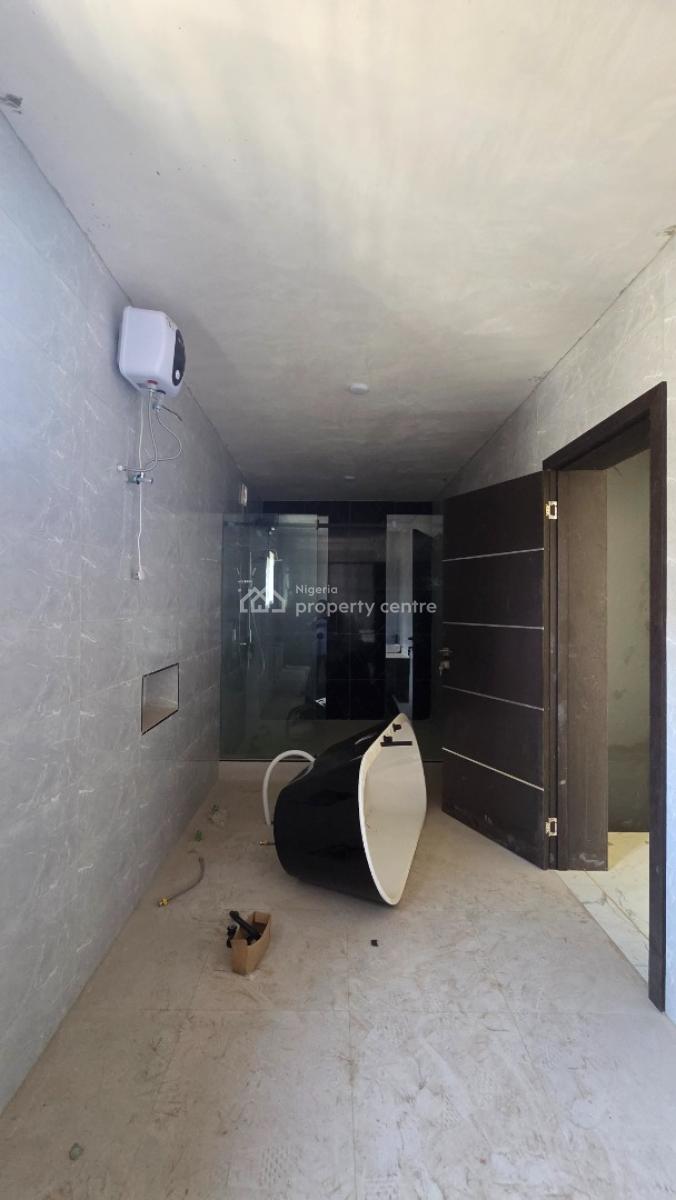 4 Bedroom Semi Detached Duplex with a Room Bq, Kolapo Ishola Gra, Akobo, Ibadan, Oyo, Semi-detached Duplex for Sale